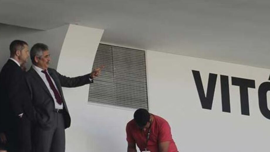 Vieira não perdoa Jorge Jesus