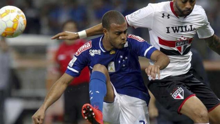 Mayke continua na agenda