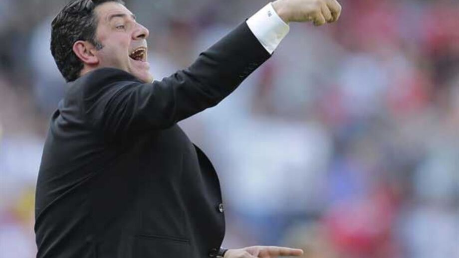 Rui Vitória assina contrato