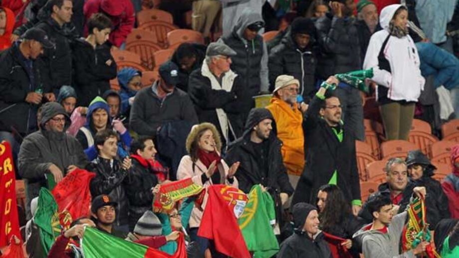 Futebol ganha espaço ao râguebi e críquete