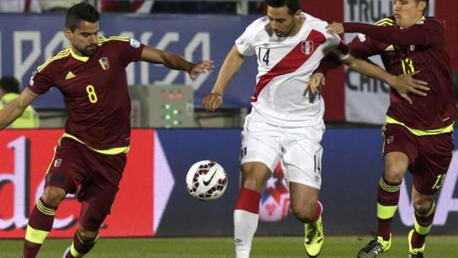 Peru bate Venezuela e deixa tudo empatado no Grupo C