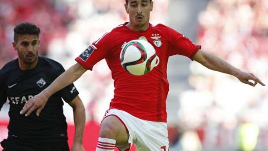 Várias dúvidas à direita