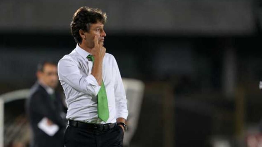 APOEL de Domingos defronta Vardar da Macedónia