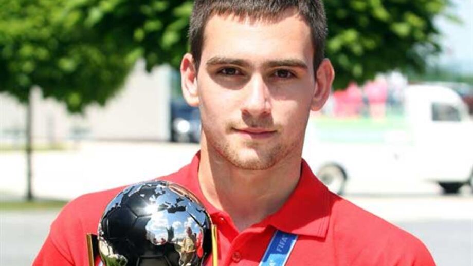 Chelsea tenta desviar Zivkovic