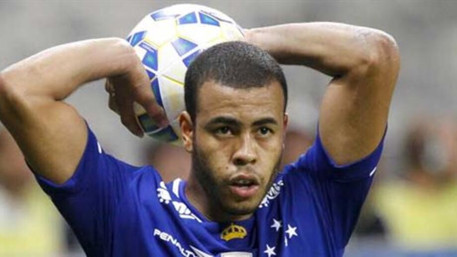 Mayke (Cruzeiro): o melhor lateral direito do campeonato brasileiro