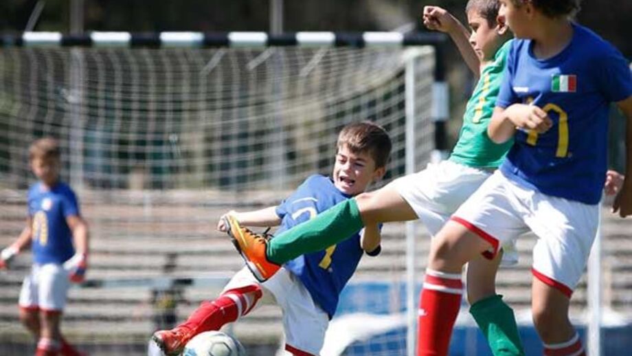 Torneio McDonald's: Paixão pelo futebol não se mede aos palmos