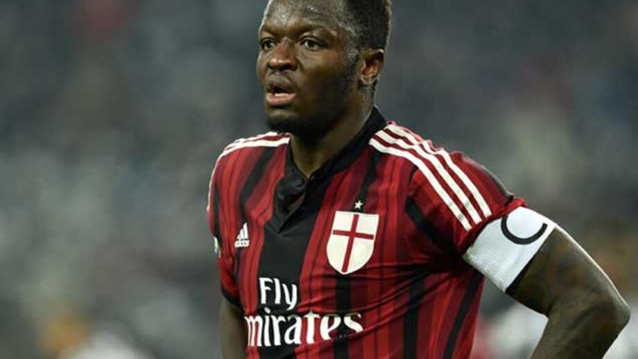 AC Milan rescinde com Sulley Muntari por mútuo acordo