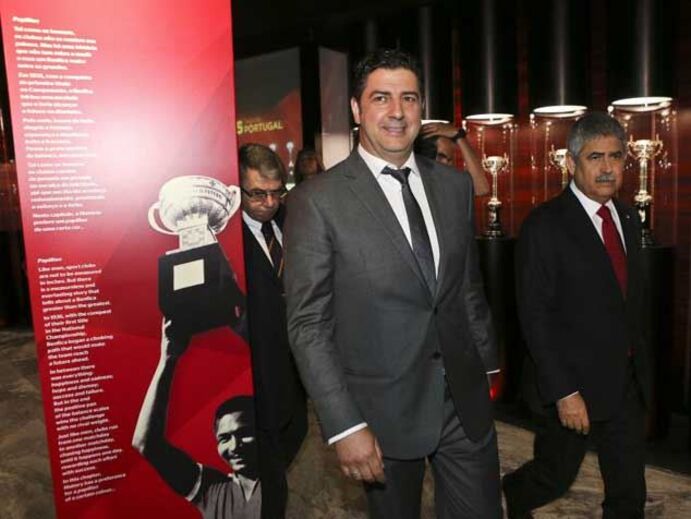 Rui Vitória já conhece os cantos à casa