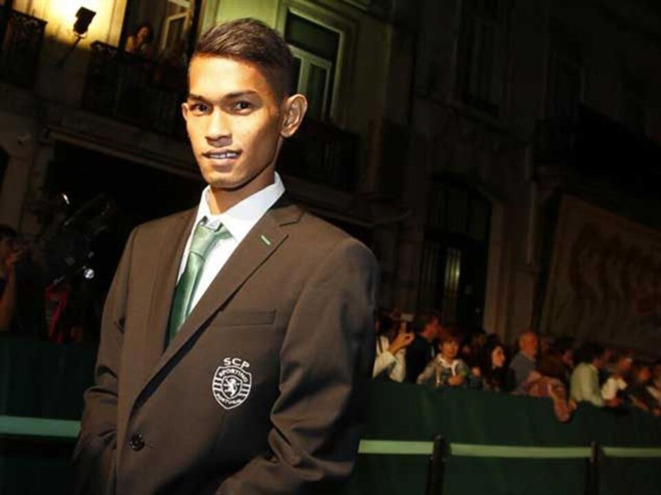 Martunis anunciado como atleta da Academia