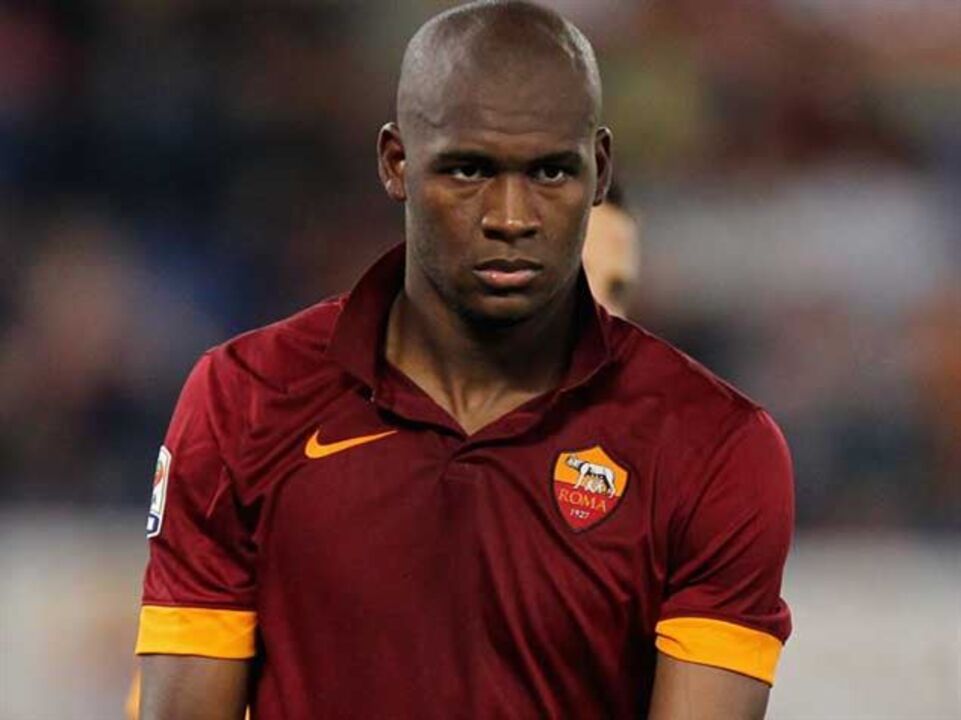 Roma assegura empréstimo de Ibarbo