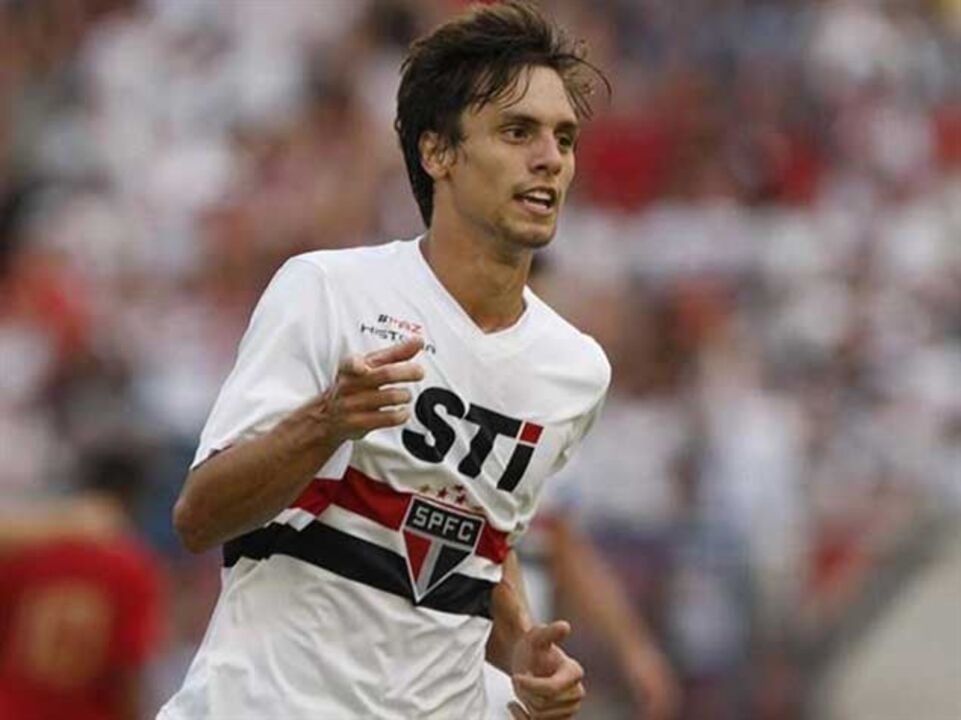 Rodrigo Caio regressa ao São Paulo