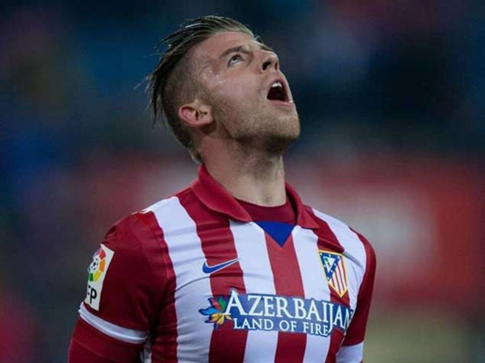 Tottenham acerta Alderweireld mas Southampton reclama