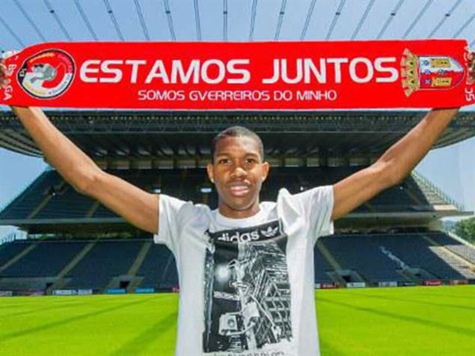 Guerreiros oficializam Alef