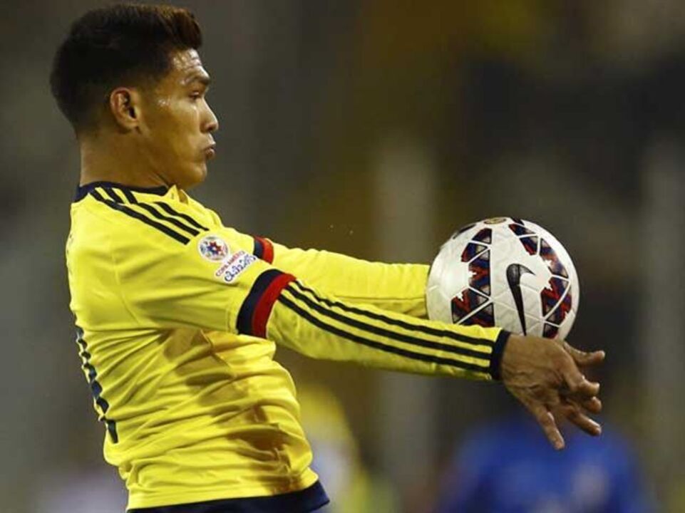 Leão no meio de uma "guerra" entre Teo Gutiérrez e River Plate