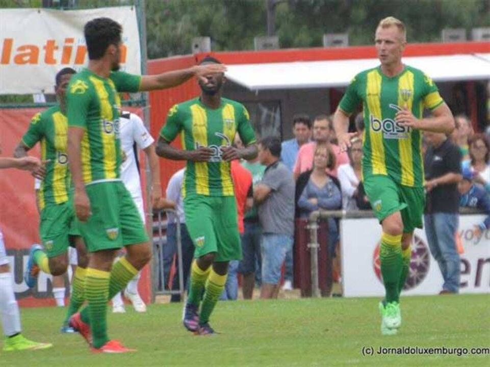Empate a um golo diante do Hamm Benfica