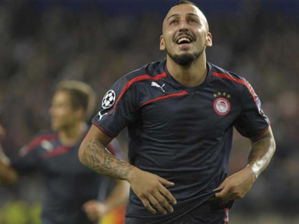 Ingleses dão empréstimo de Mitroglou quase garantido