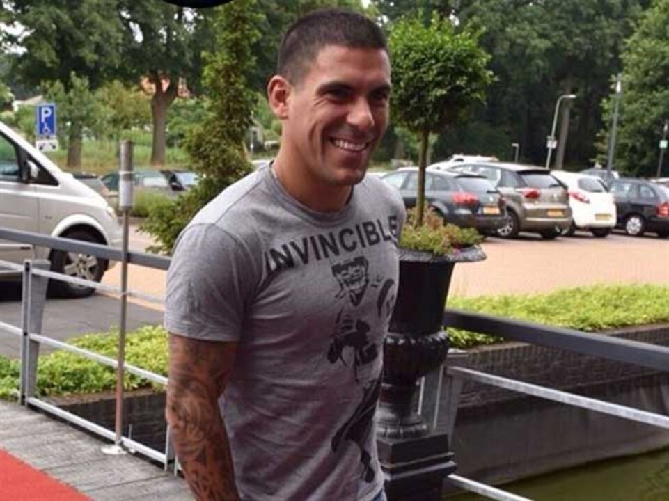 Maxi Pereira: «Trabalhar duro para ser campeão aqui»
