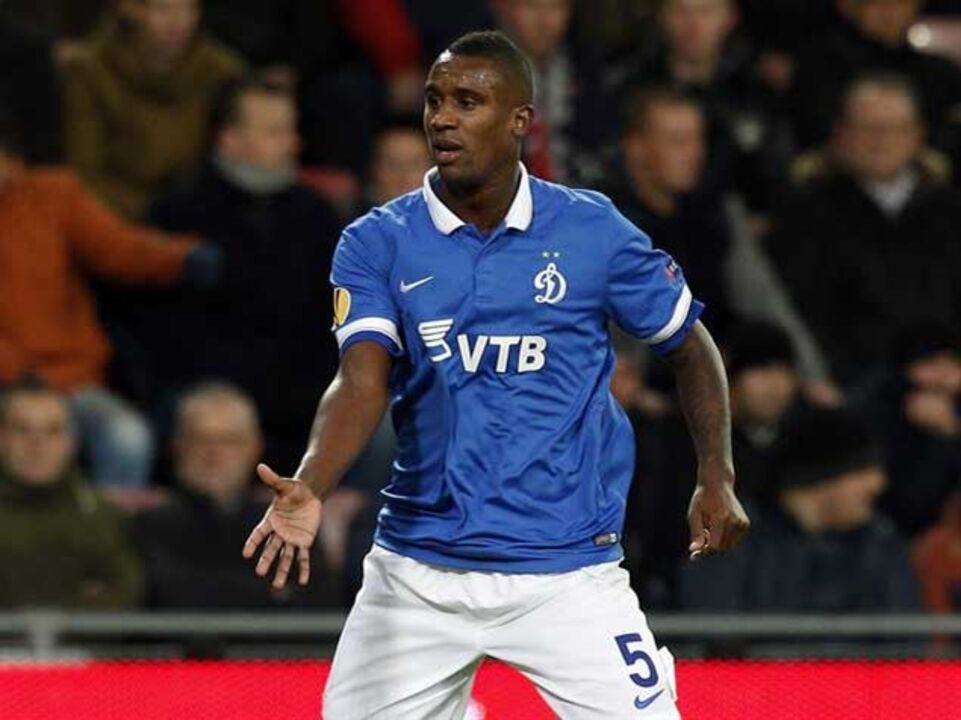 Douglas sem acordo de verbas