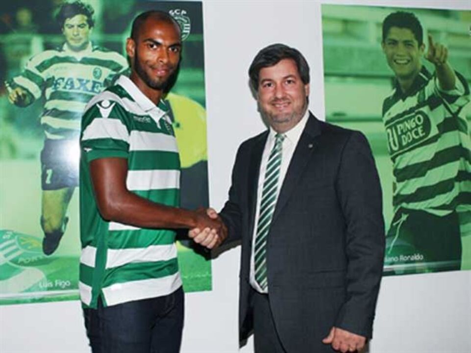 Leões oficializam Naldo