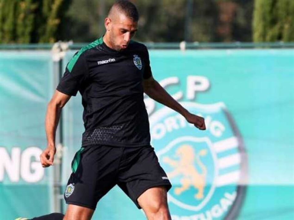 Islam Slimani muito cobiçado