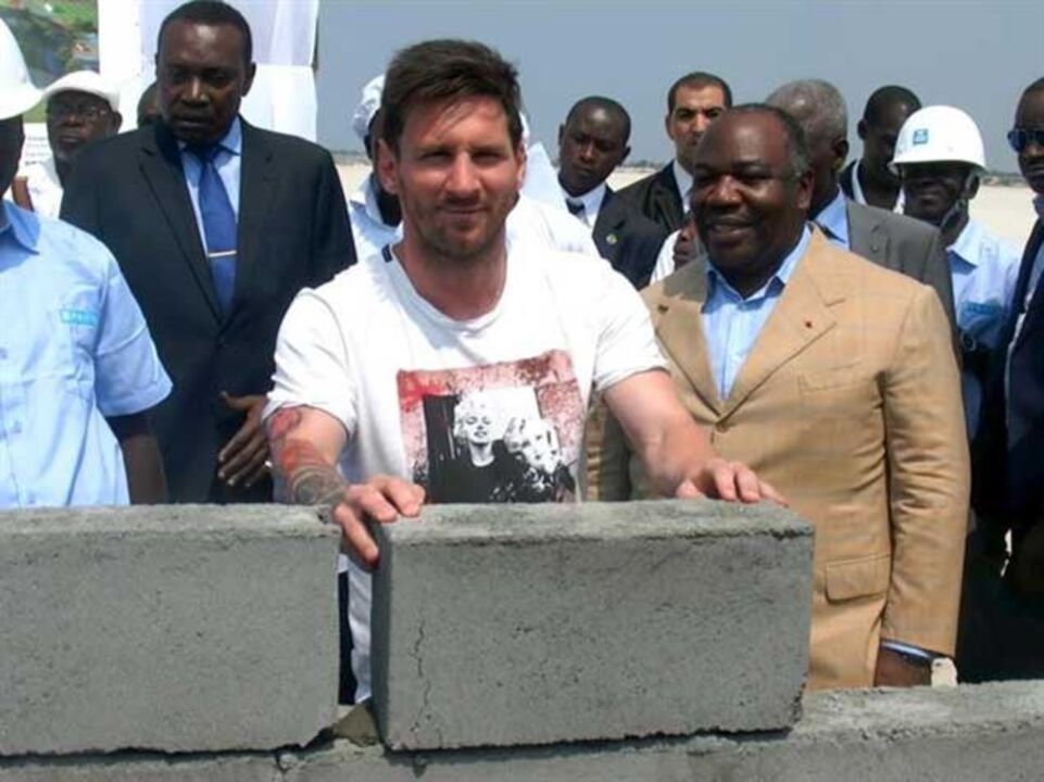 Messi recebeu 3,5 milhões de euros para visitar o Gabão