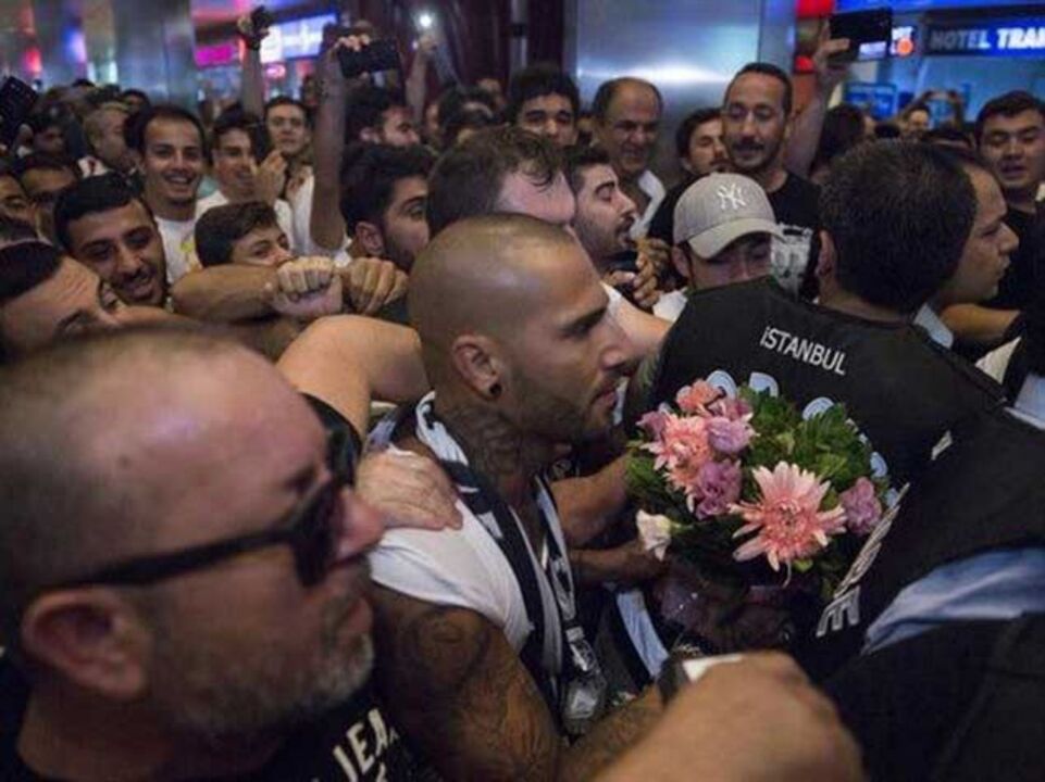 SAD encaixará 1,2 milhões de euros com Quaresma