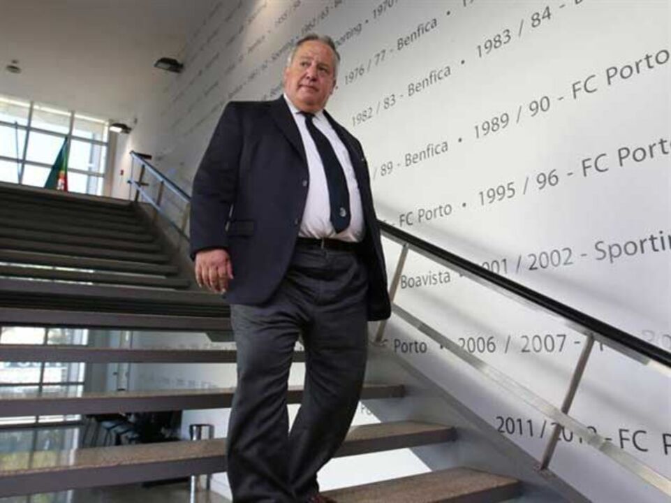 Duque usa exemplo de Vieira na APAF para mostrar desacordo