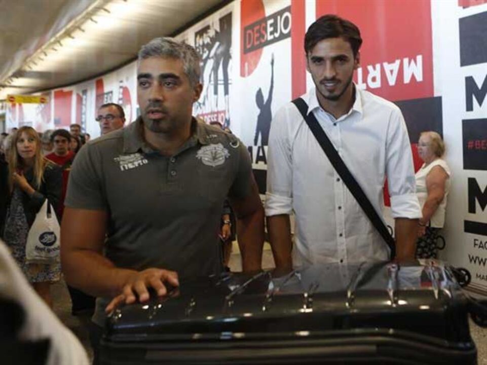 Bryan Ruiz já está em Lisboa