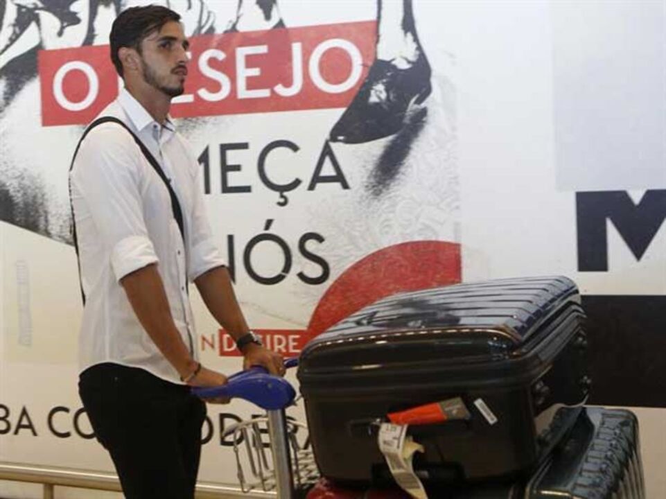 Alajuelense recebe 100 mil euros pela transferência de Bryan Ruiz