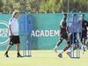 Sub-21 regressam no primeiro dia de João Pereira
