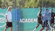 Sub-21 regressam no primeiro dia de João Pereira