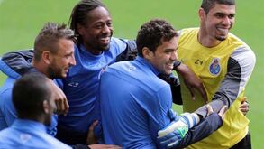 Fabiano e Abdoulaye anunciados no Fenerbahçe