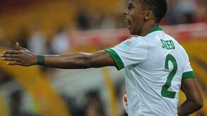 Lateral-direito Saeed Al-Muwalad contratado