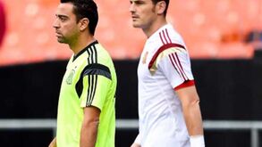 Xavi arrasa Real Madrid e Espanha em defesa de Casillas