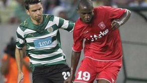 Dínamo Moscovo diz ter chegado a acordo com os leões por Douglas