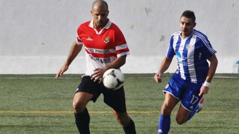 A última época de Nuno Abreu será no Carcavelos