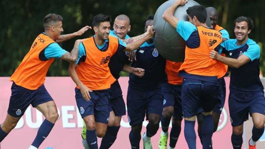 Miolo de reforços com Bueno a criativo