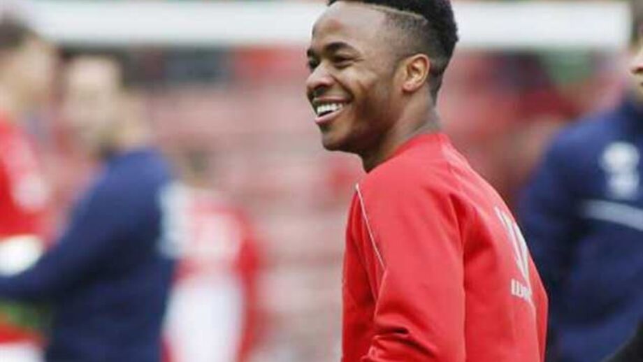 Sterling já cumpre exames médicos no Manchester City