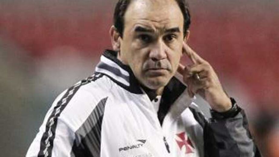 Botafogo oficializa Ricardo Gomes
