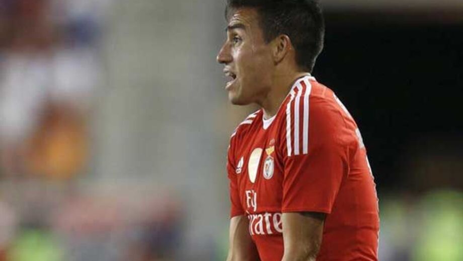 Gaitán dá alguns sinais de impaciência