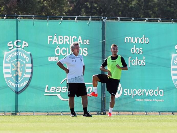Sub-21 regressam no primeiro dia de João Pereira