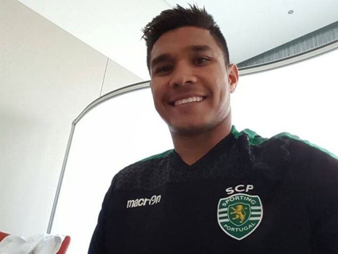 Teo Gutiérrez já mostra a nova camisola