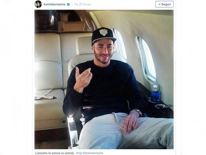 Benzema alimenta especulação sobre saída