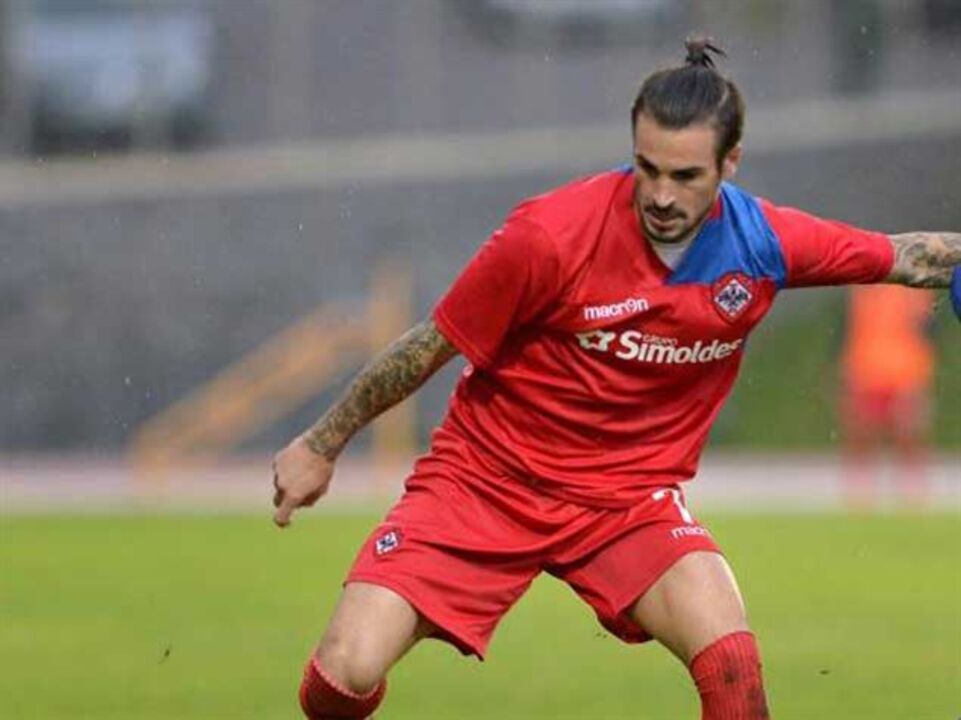 Oliveirense-Farense, 1-1 (5-4 g.p.): Algarvios eliminados nos penáltis