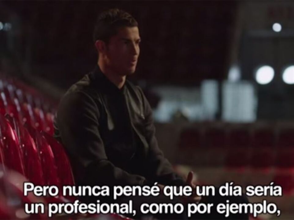 Ronaldo: «Nunca pensei que um dia seria jogador profissional»