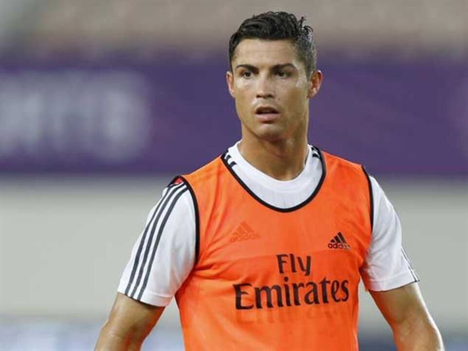 Lombalgia deixa Ronaldo fora dos convocados de Benítez