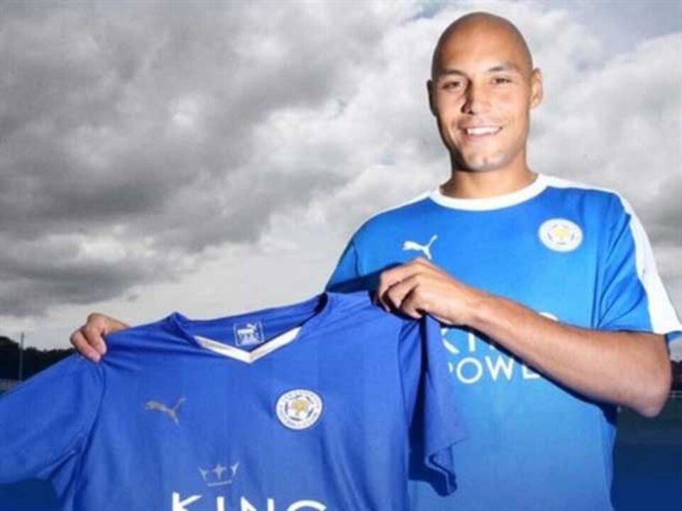 Leicester City oficializa Yohan Benalouane