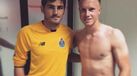 Yannick Gerhardt com a "lenda" Casillas