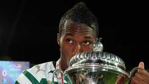 A praia do leão costuma queimar a águia