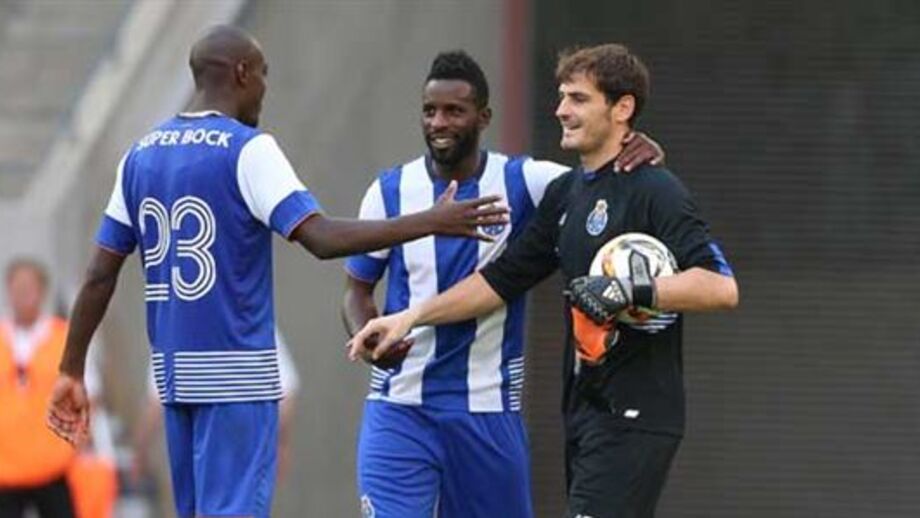 Valencia-FC Porto, 0-0 (4-5 g.p.): Dar passos em frente até bater na trave